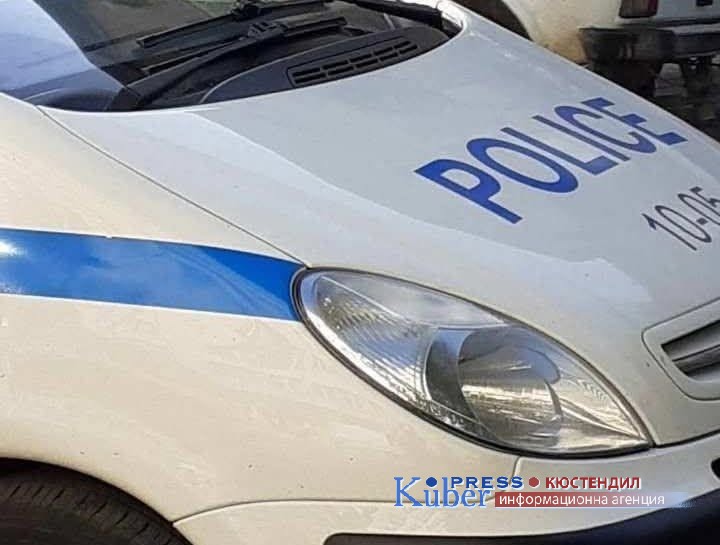 46 годишна жена в Сапарева баня с нож нанесе порезна рана на  скула с нож на 44-годишния си партньор