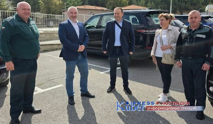Областният управител Атанас Гергинов на Кюстендил посети ГКПП Гюешево