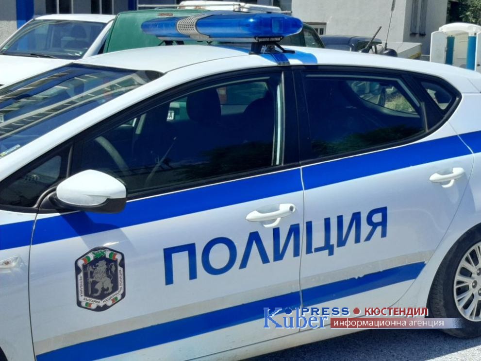 Обраха автомобил в Дупница