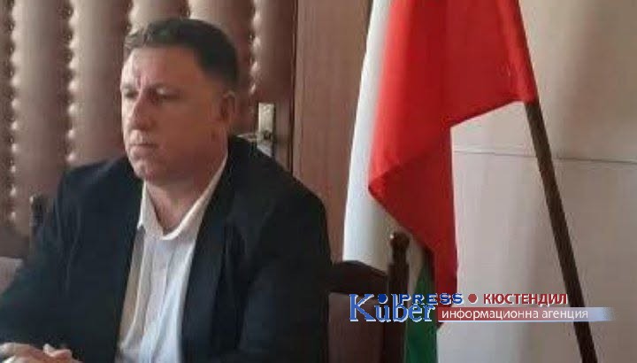 Зам. директорът комисар Д. Добрев представи новите началници на  РУ Рила и РУ Бобов дол