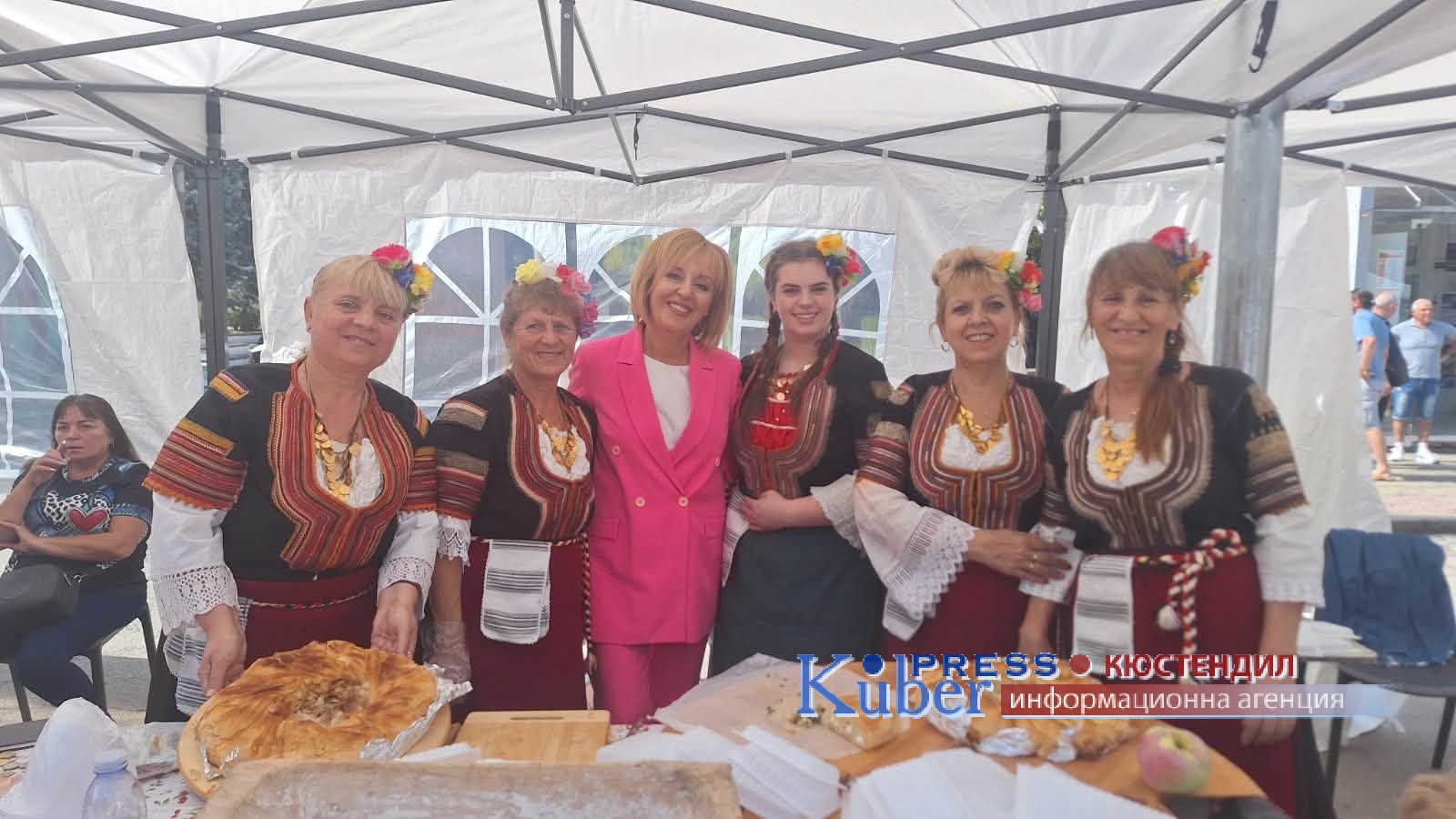 Мая Манолова  в Кюстендил: Чака ни много работа, за да има качествена храна на разумни цени за потребителите