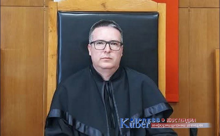 Шест месеца  „Пробация„ за кражба на ток в Кюстендил в кв. Изток