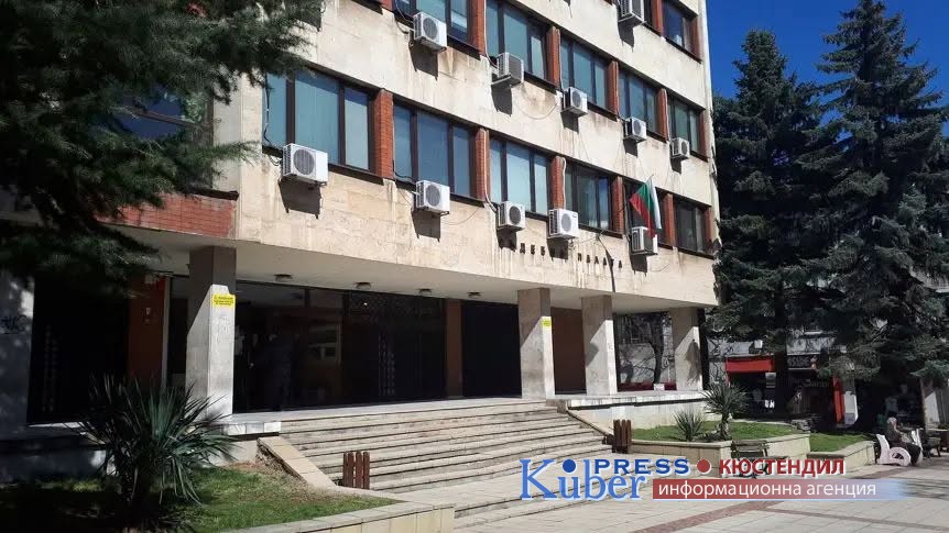 Глоба- 306.78 евро за син пребил баща си в Усойка